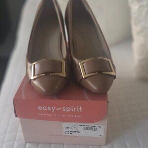 Easy Spirit Dark Natural shoe
